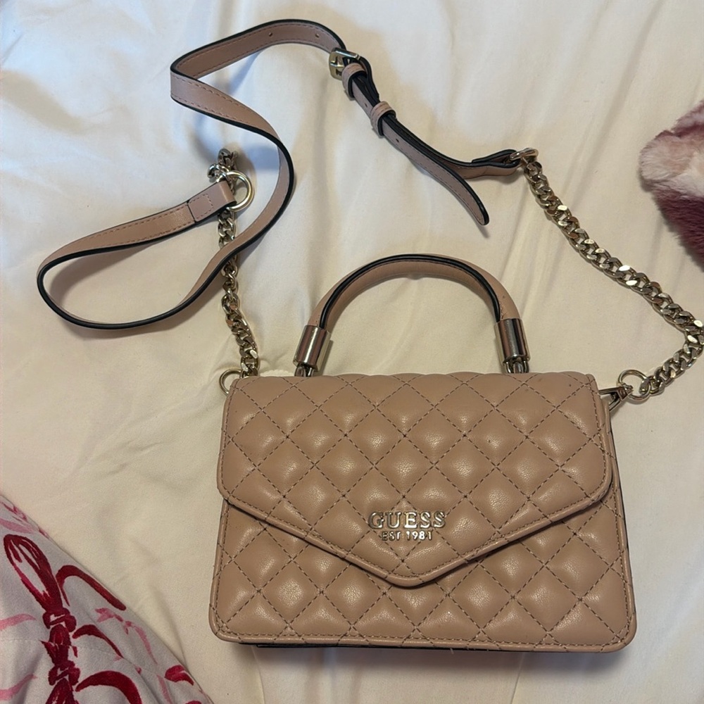 GUESS Leana Quilted Envelope Crossbody/handle bag